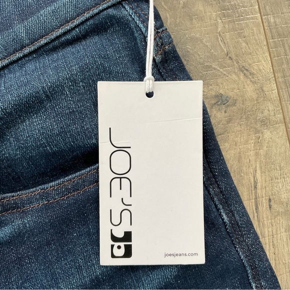 38x34 Julian Edelman Joe's Jeans The Brixton Straight
AUTOGRAPHED
Men’s 38
Blue - Picture 10 of 11